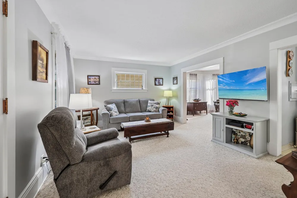 655 Simpson Street Saint Paul, MN 55104