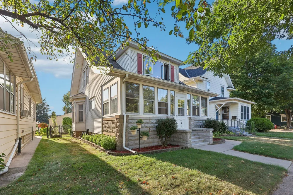 655 Simpson Street Saint Paul, MN 55104