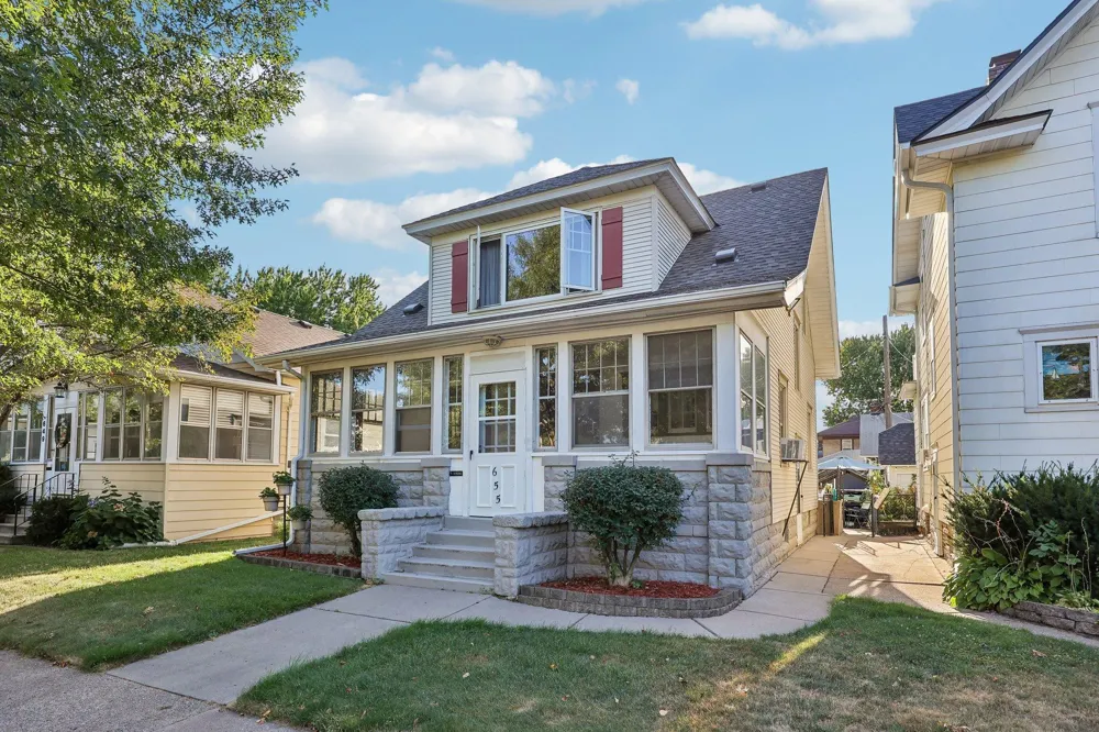 655 Simpson Street Saint Paul, MN 55104