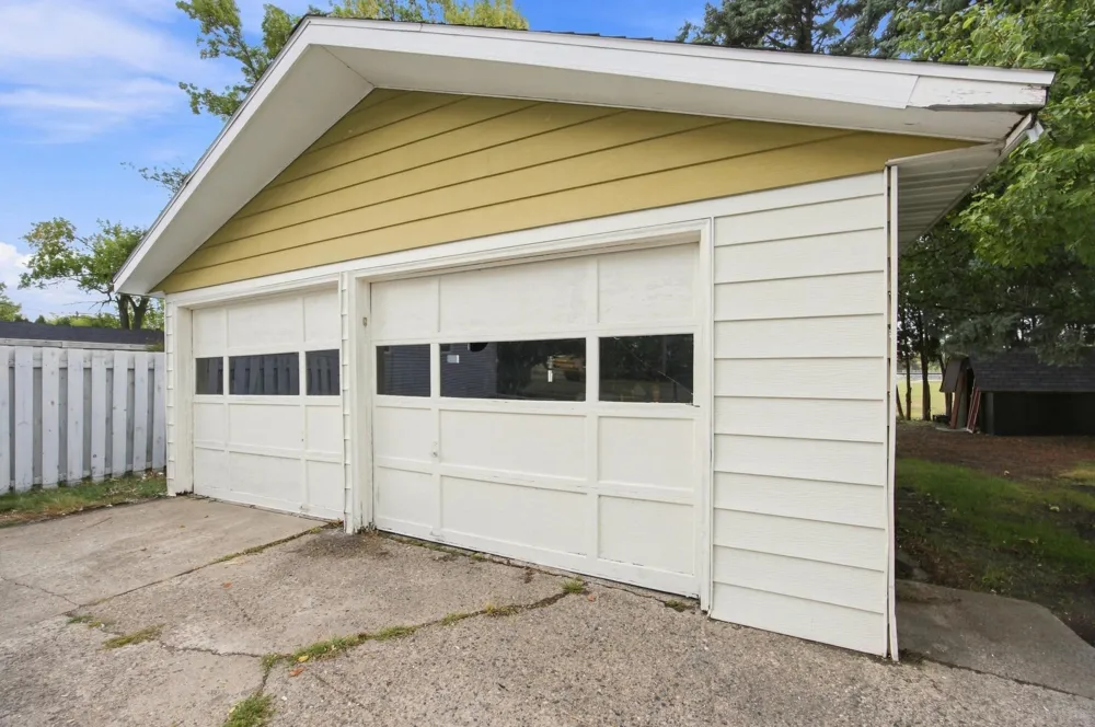 1713 17th Street S Fargo, ND 58103
