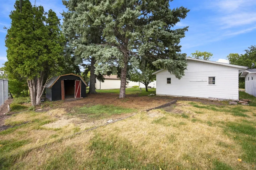 1713 17th Street S Fargo, ND 58103
