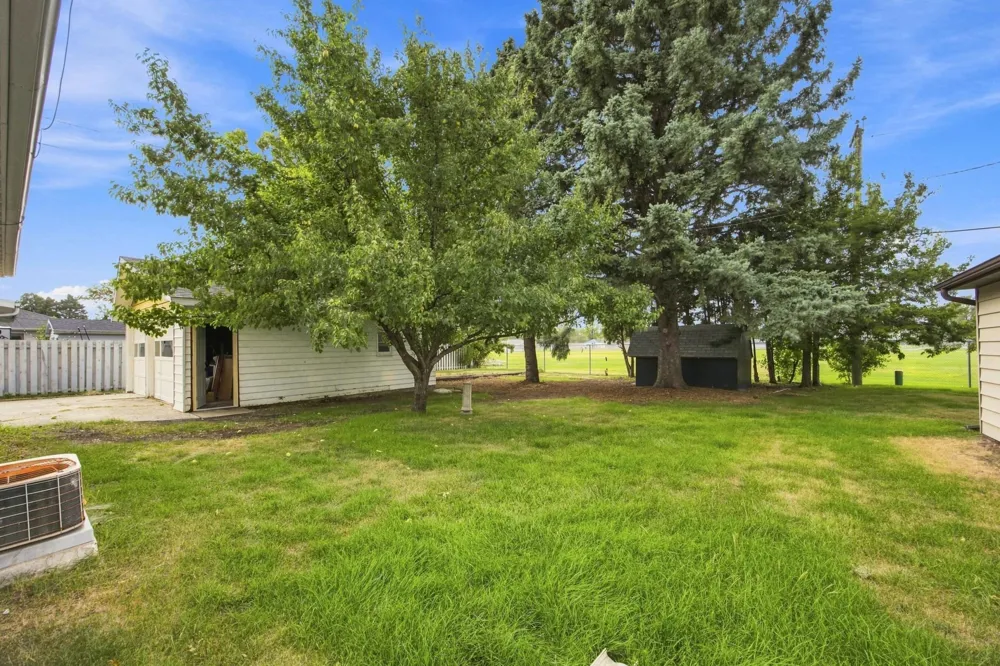 1713 17th Street S Fargo, ND 58103