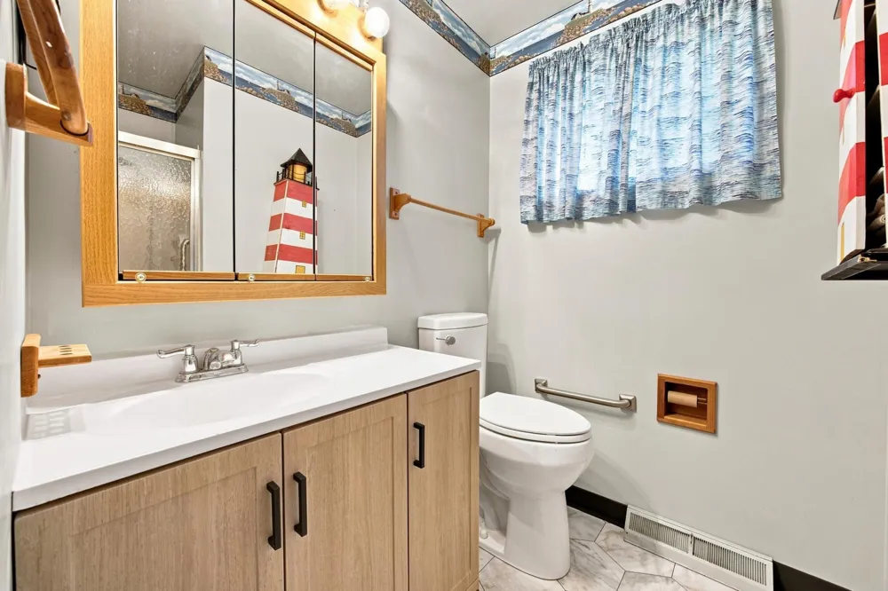1713 17th Street S Fargo, ND 58103