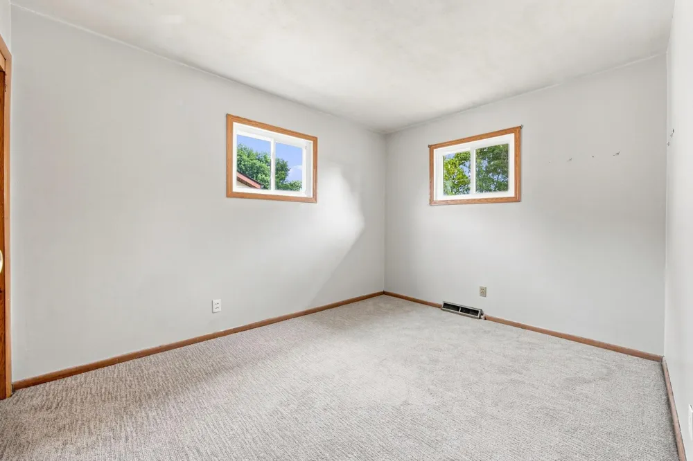 1713 17th Street S Fargo, ND 58103