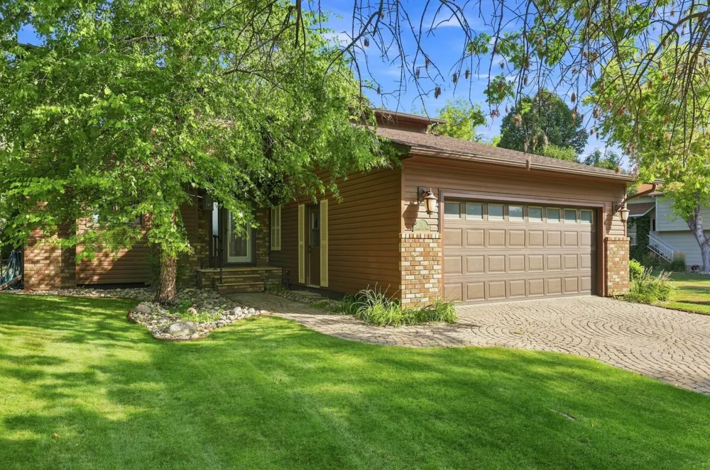 15 Fremont Drive S Fargo, ND 58103
