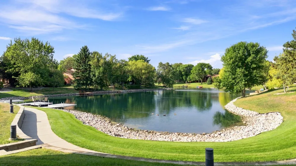 15 Fremont Drive S Fargo, ND 58103