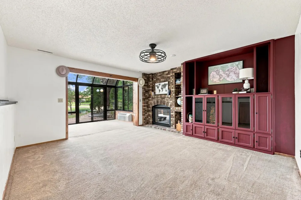 15 Fremont Drive S Fargo, ND 58103