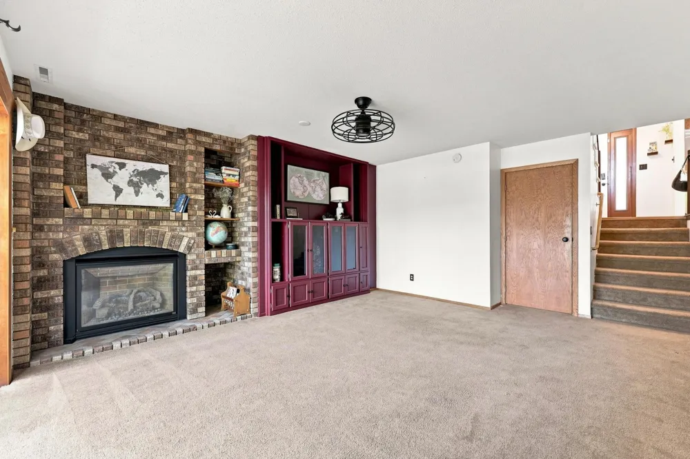 15 Fremont Drive S Fargo, ND 58103
