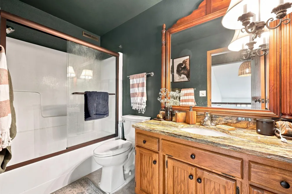 15 Fremont Drive S Fargo, ND 58103