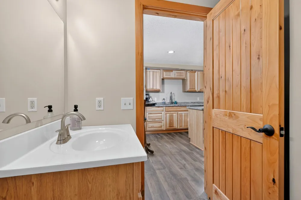 402 Quadna Mountain Road Hill City, MN 55748