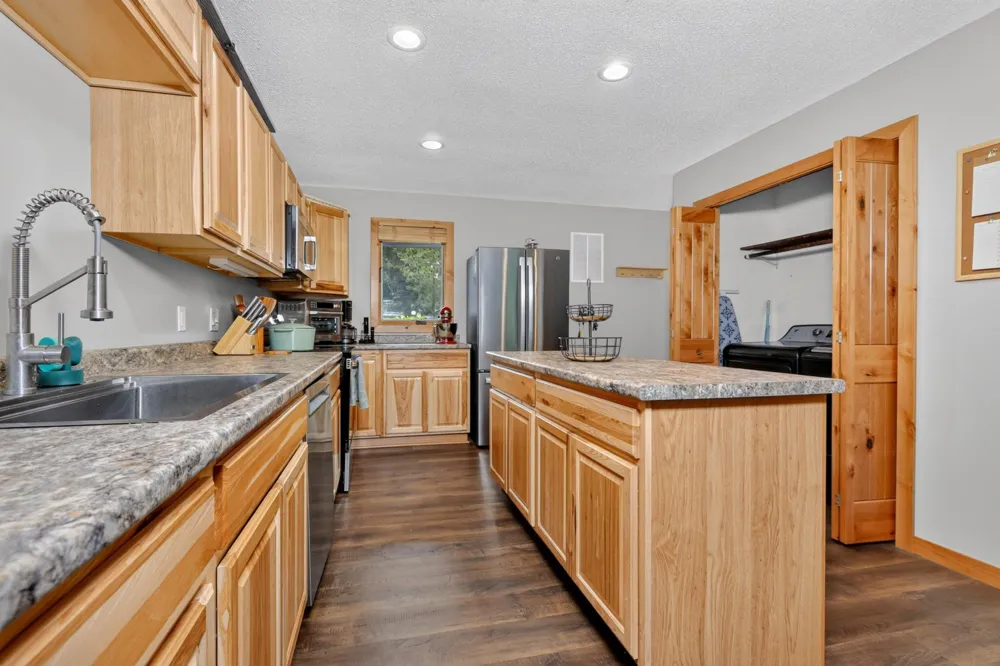402 Quadna Mountain Road Hill City, MN 55748
