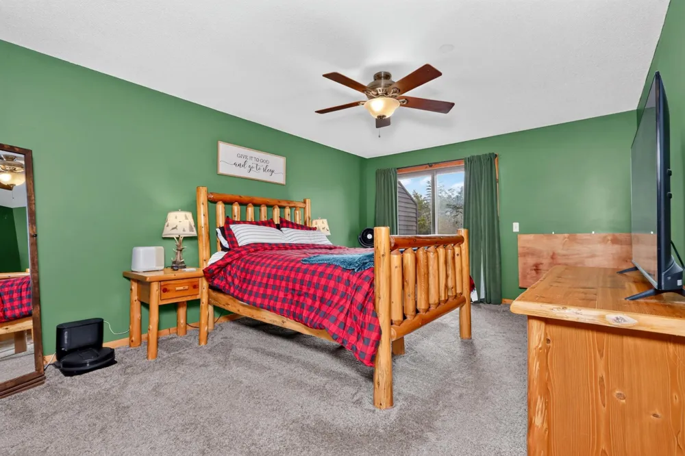 402 Quadna Mountain Road Hill City, MN 55748