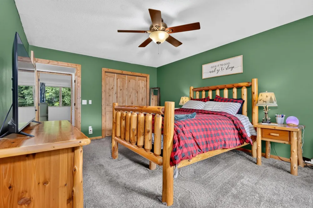 402 Quadna Mountain Road Hill City, MN 55748