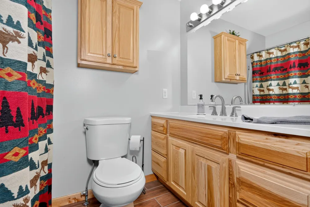402 Quadna Mountain Road Hill City, MN 55748