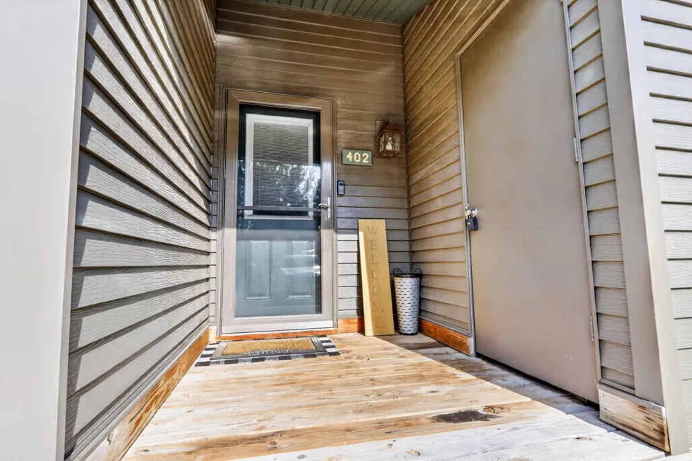 402 Quadna Mountain Road Hill City, MN 55748