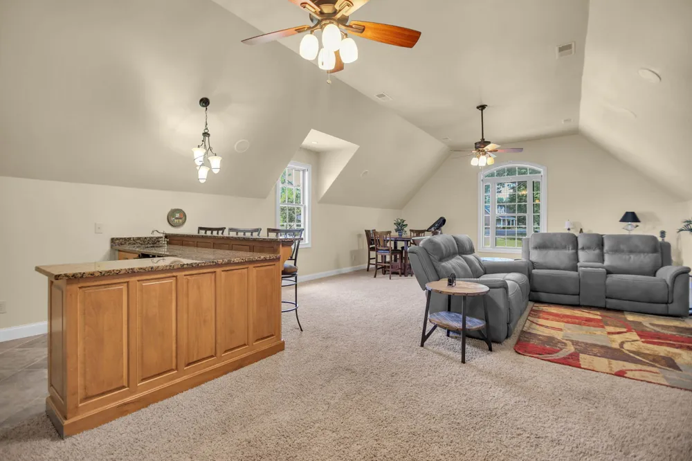 1405 Drakes Creek Rd Hendersonville, TN 37075