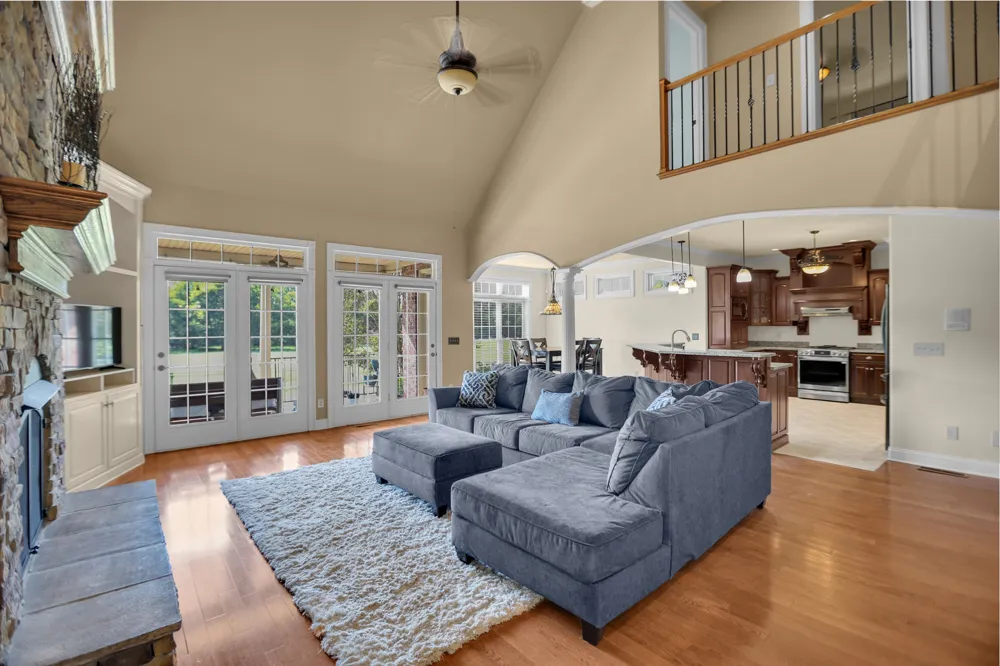 1405 Drakes Creek Rd Hendersonville, TN 37075