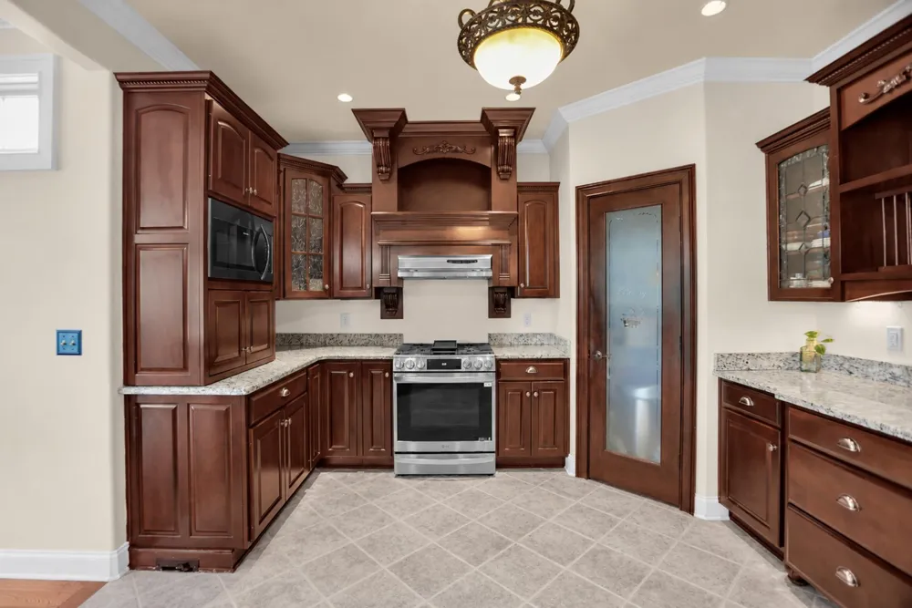 1405 Drakes Creek Rd Hendersonville, TN 37075