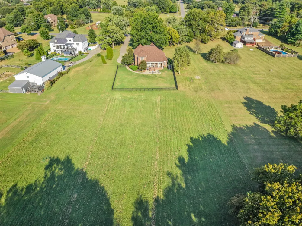 1405 Drakes Creek Rd Hendersonville, TN 37075