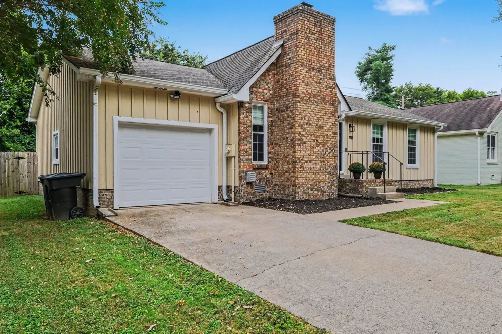 1918 Redbud Ct Franklin, TN 37064