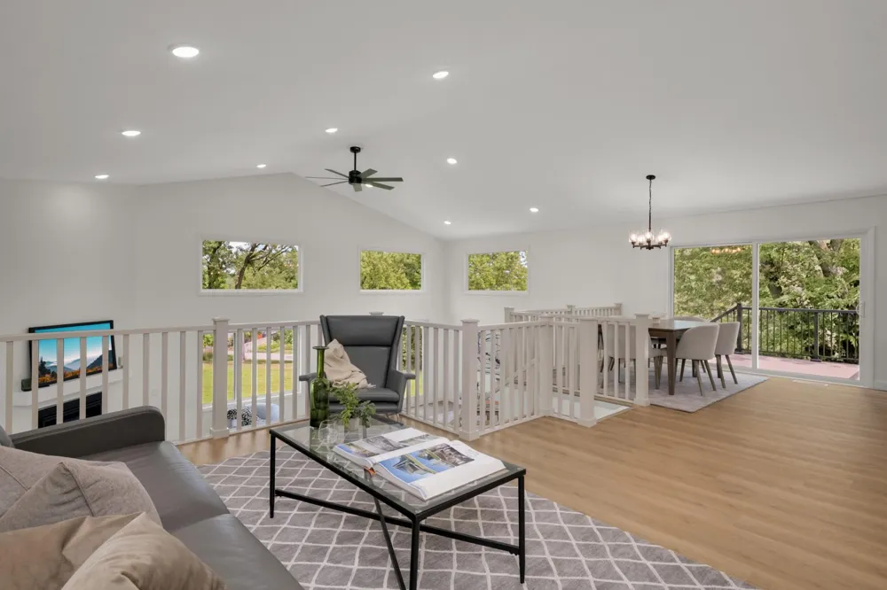 8350 Amsden Ridge Drive Bloomington, MN 55438