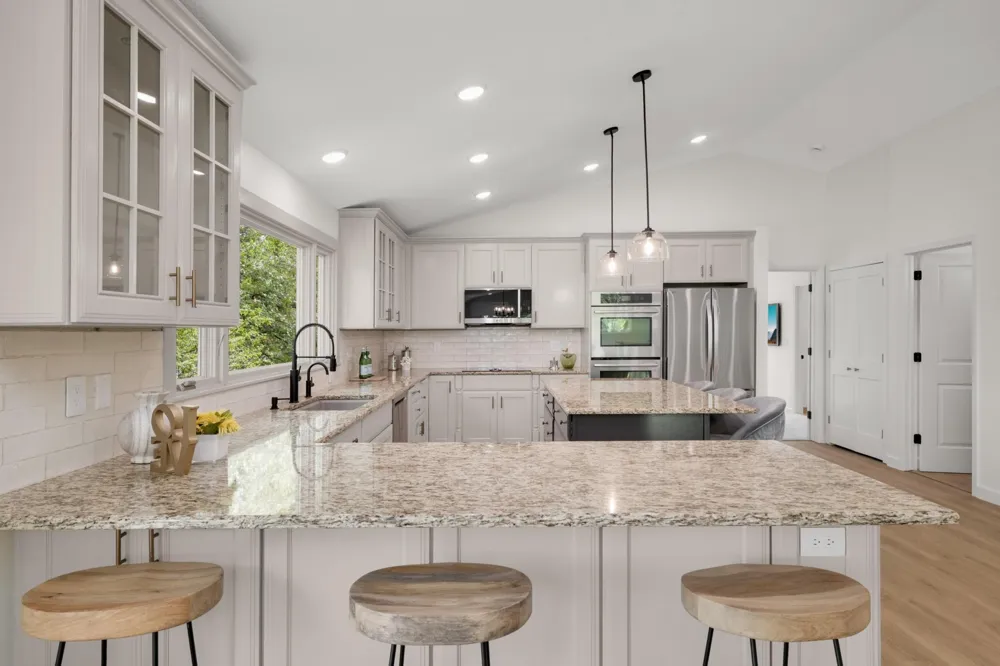 8350 Amsden Ridge Drive Bloomington, MN 55438