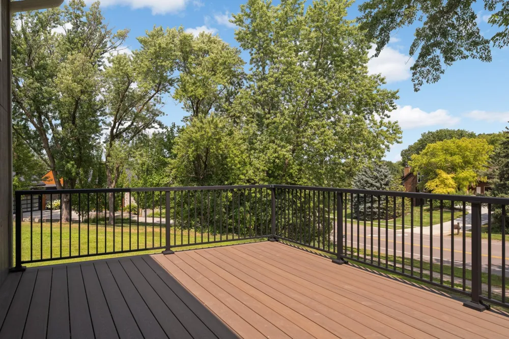 8350 Amsden Ridge Drive Bloomington, MN 55438