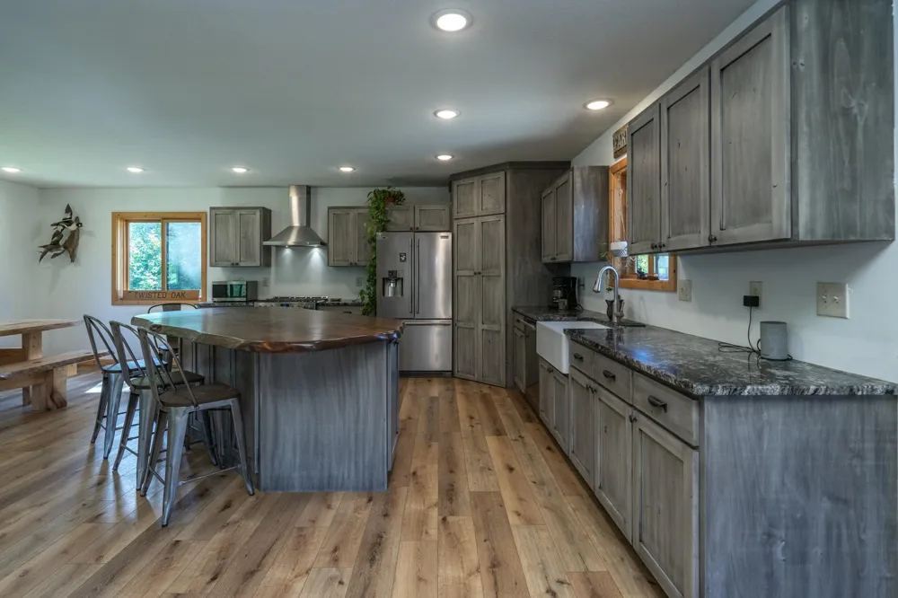 4175 County 71 NW Hackensack, MN 56452