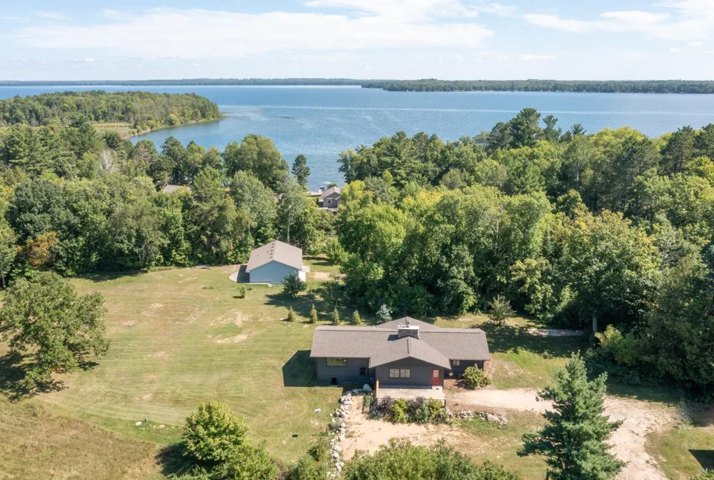 4175 County 71 NW Hackensack, MN 56452