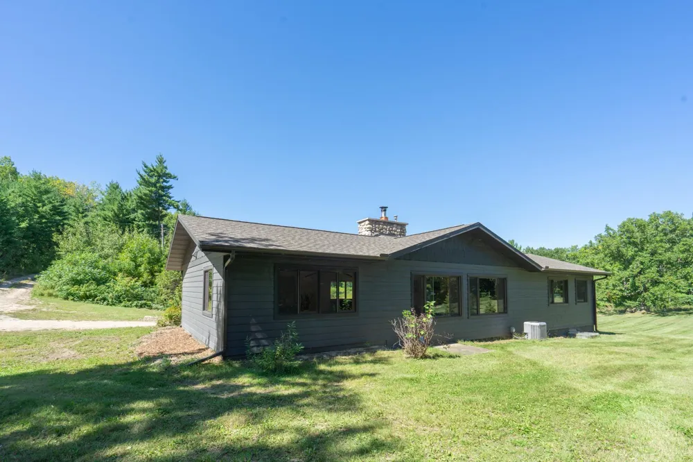 4175 County 71 NW Hackensack, MN 56452