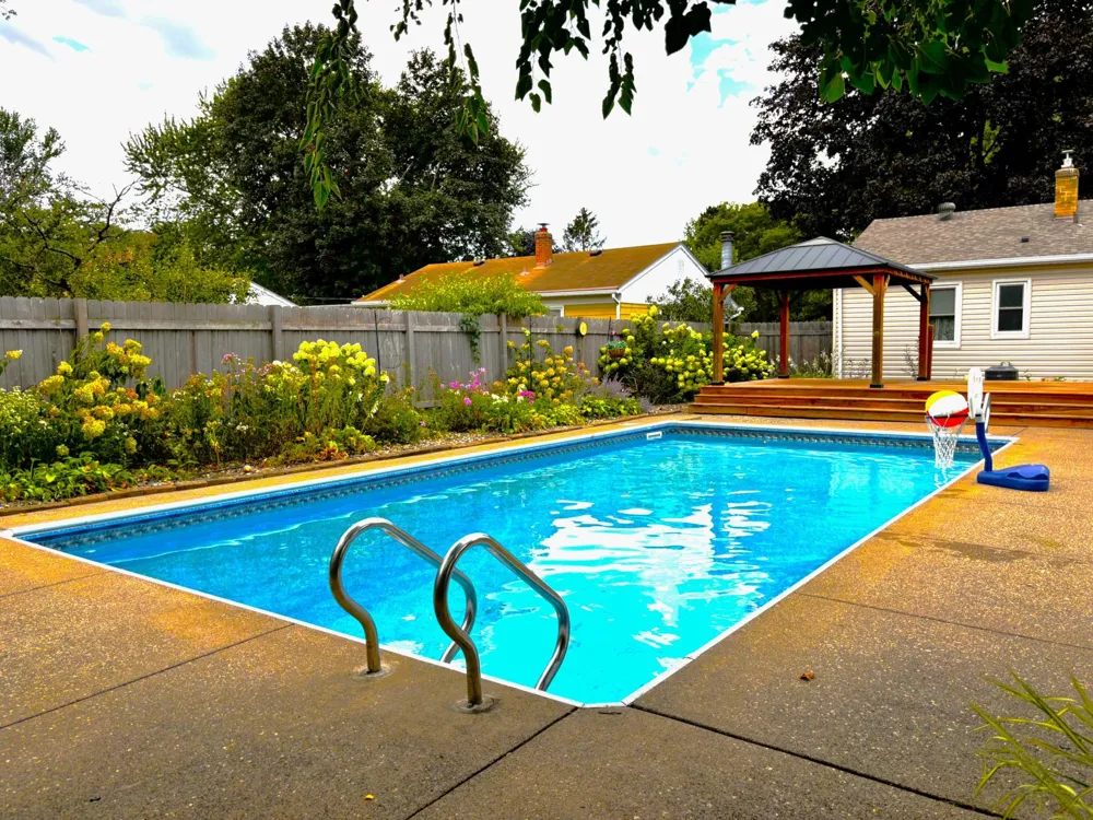 2966 Simpson Street Roseville, MN 55113