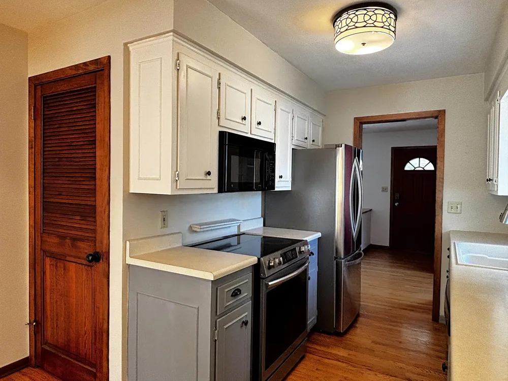 2966 Simpson Street Roseville, MN 55113
