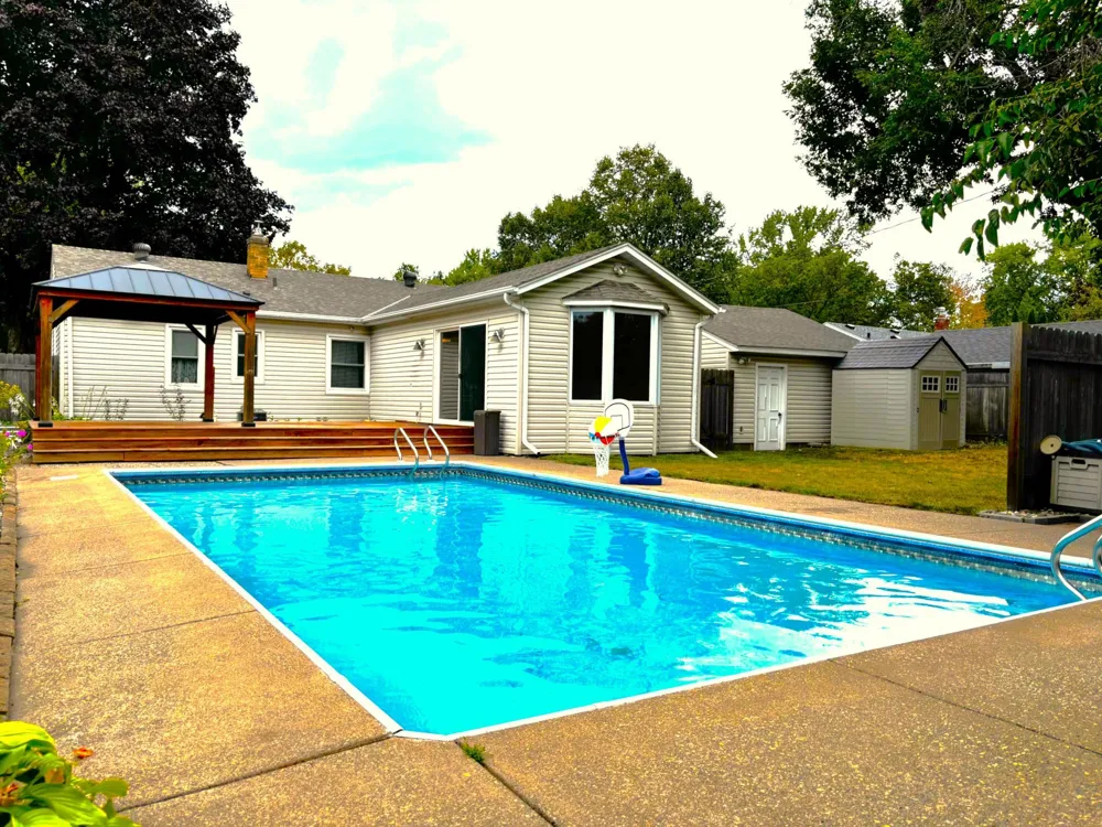 2966 Simpson Street Roseville, MN 55113