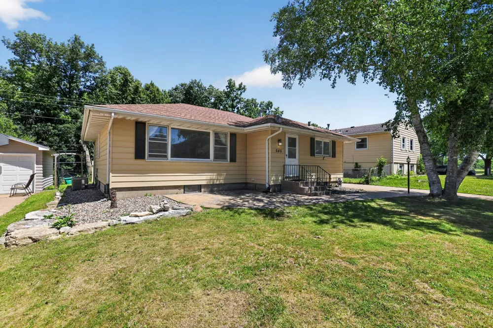 645 23rd Street NE Rochester, MN 55906