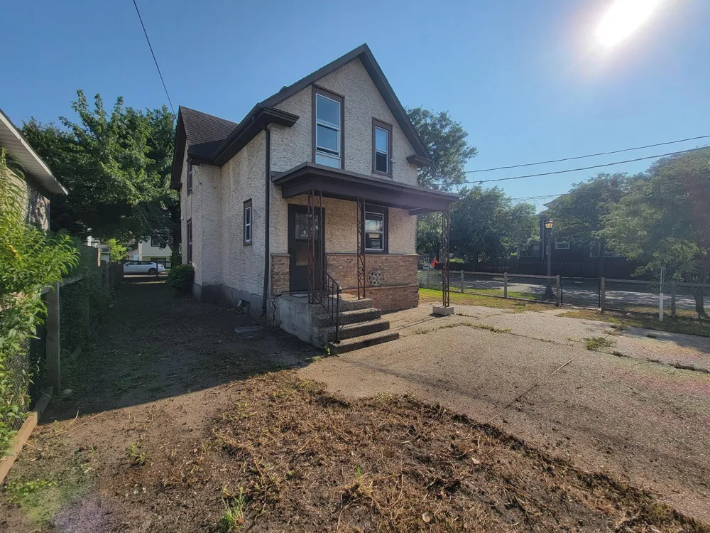 85 Hatch Avenue Saint Paul, MN 55117