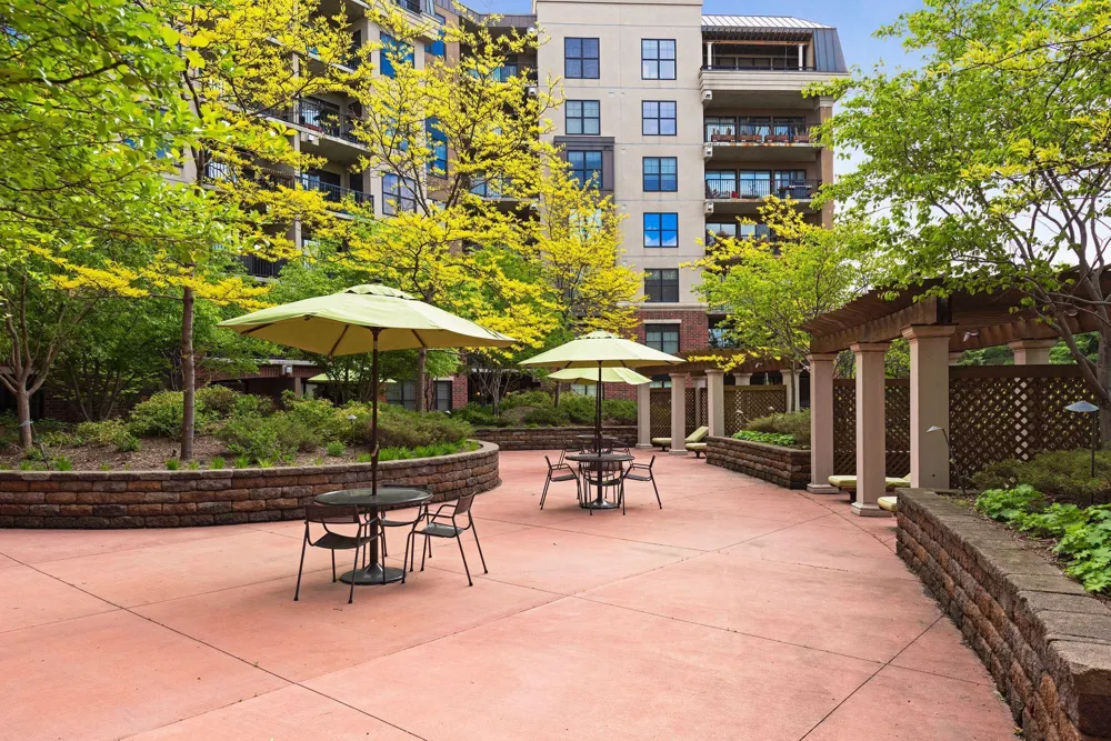 317 Groveland Avenue #311 Minneapolis, MN 55403
