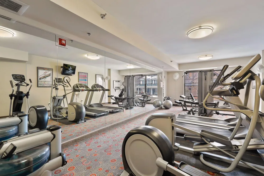 317 Groveland Avenue #311 Minneapolis, MN 55403