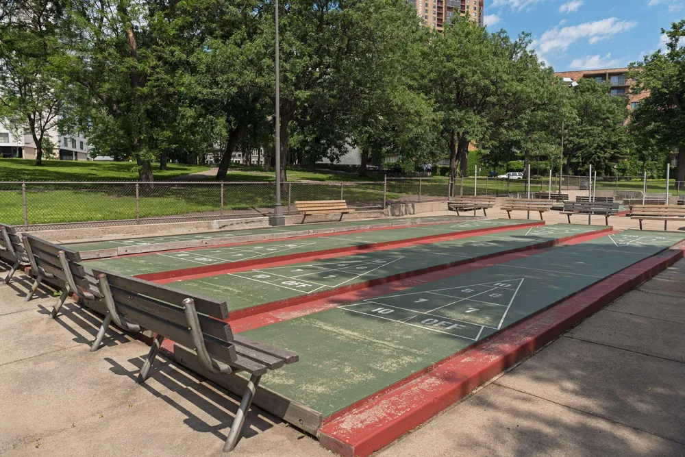 317 Groveland Avenue #311 Minneapolis, MN 55403