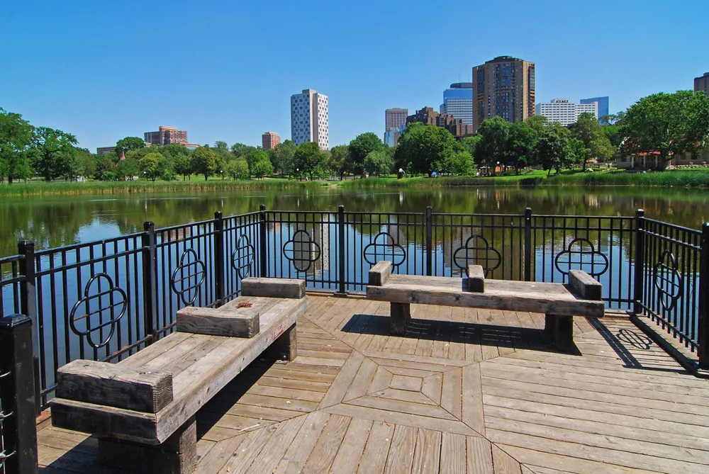 317 Groveland Avenue #311 Minneapolis, MN 55403