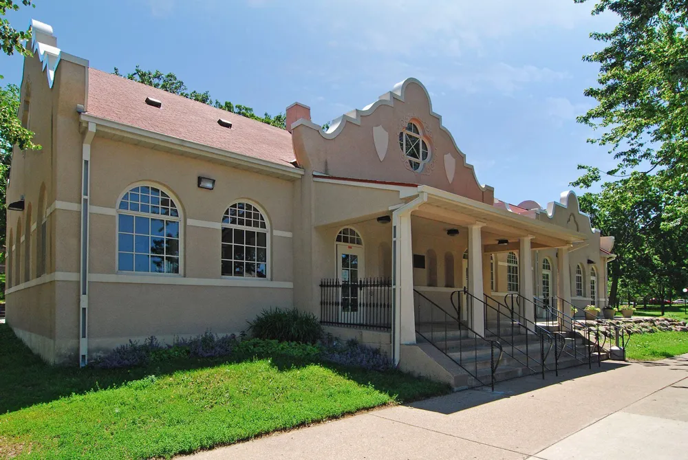 317 Groveland Avenue #311 Minneapolis, MN 55403