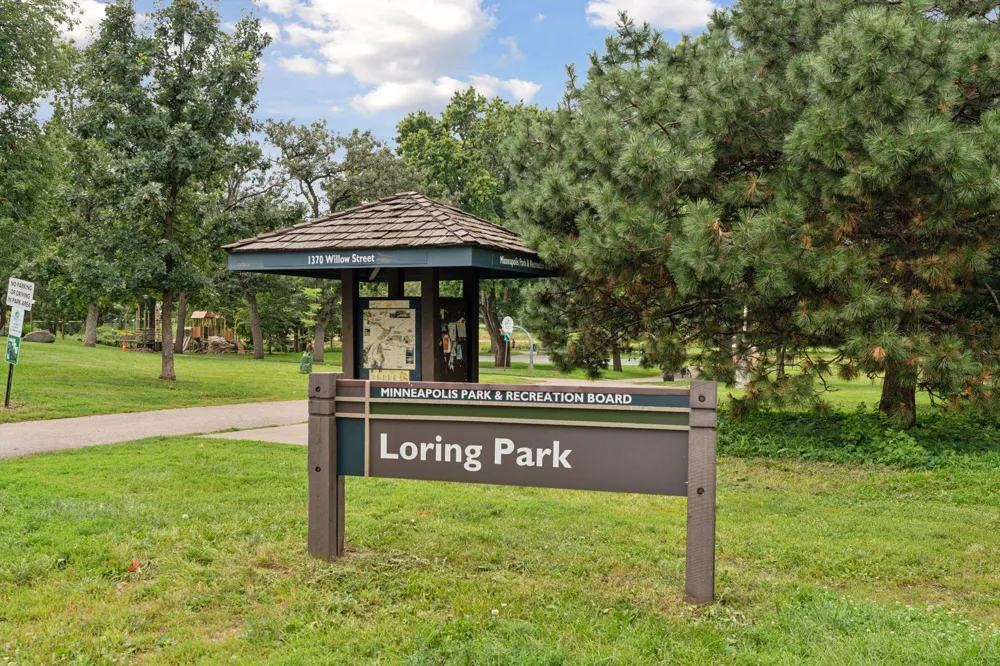 317 Groveland Avenue #311 Minneapolis, MN 55403