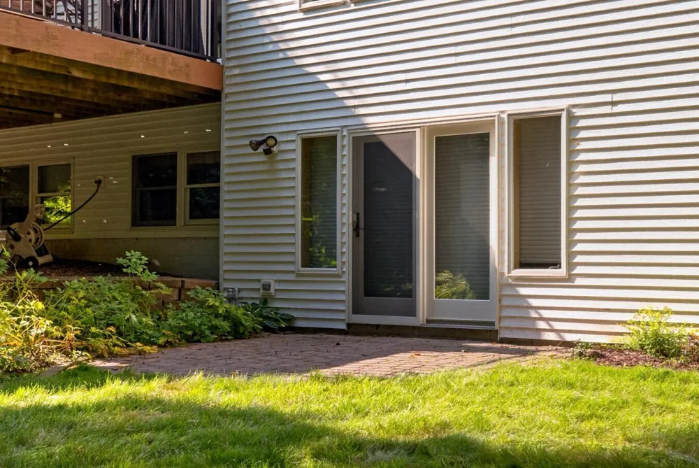 2374 Transit Court SW Rochester, MN 55902