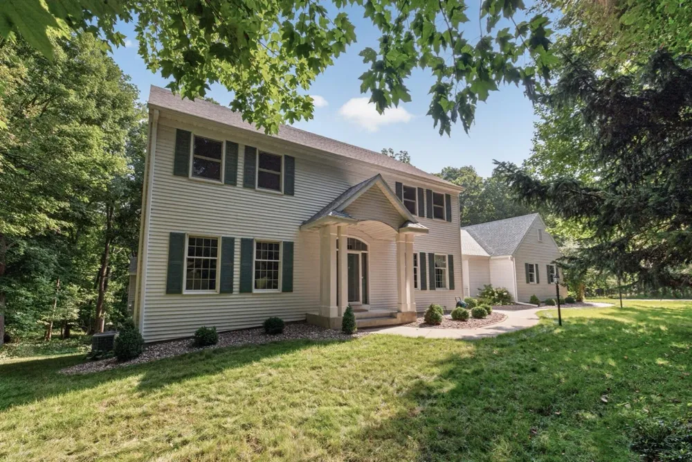 2374 Transit Court SW Rochester, MN 55902