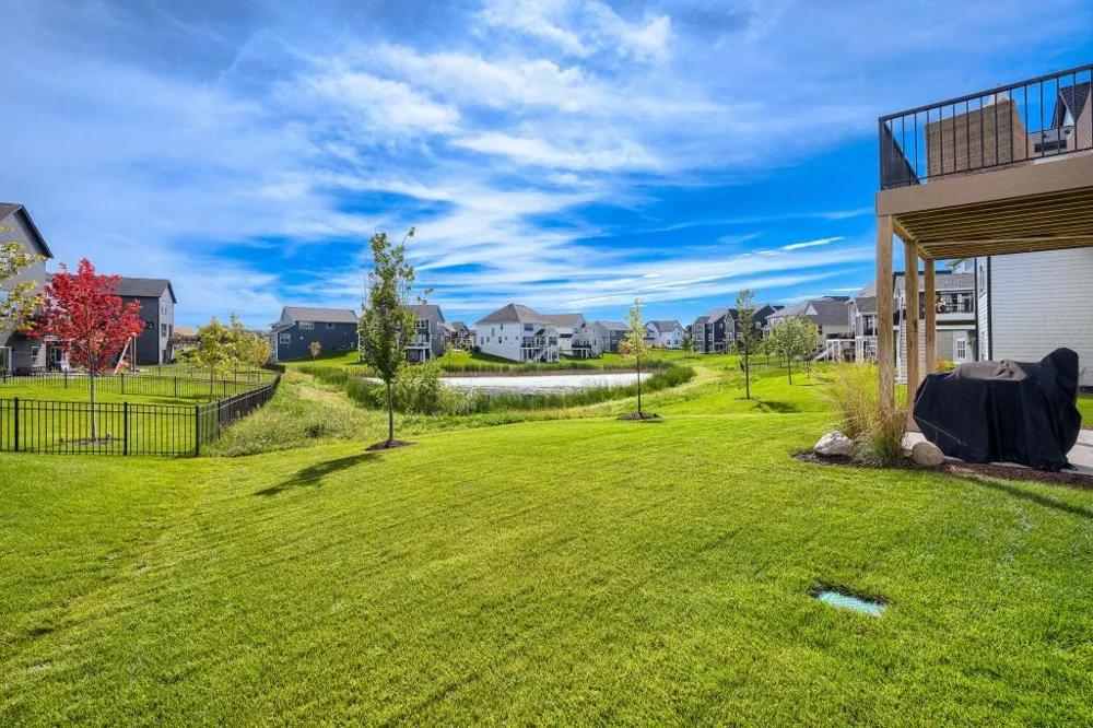 10238 Shadyview Lane Maple Grove, MN 55311