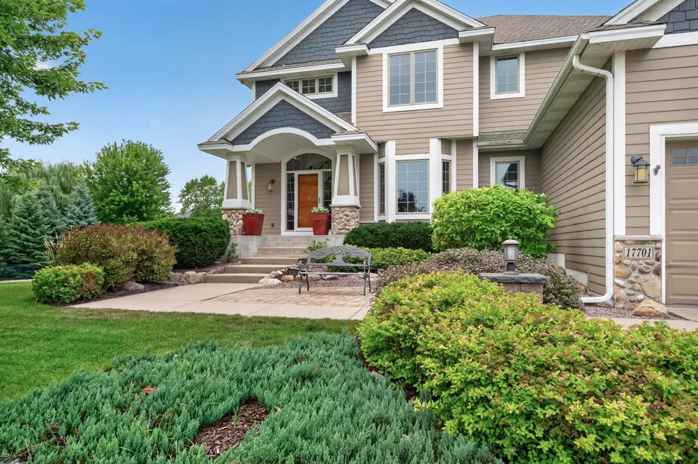 17701 76th Avenue Maple Grove, MN 55311