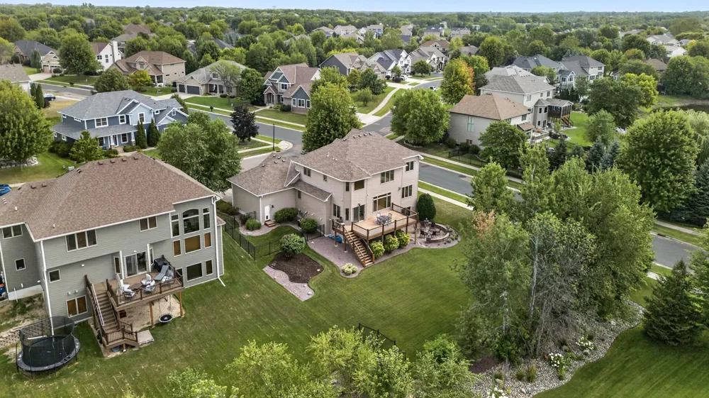 17701 76th Avenue Maple Grove, MN 55311