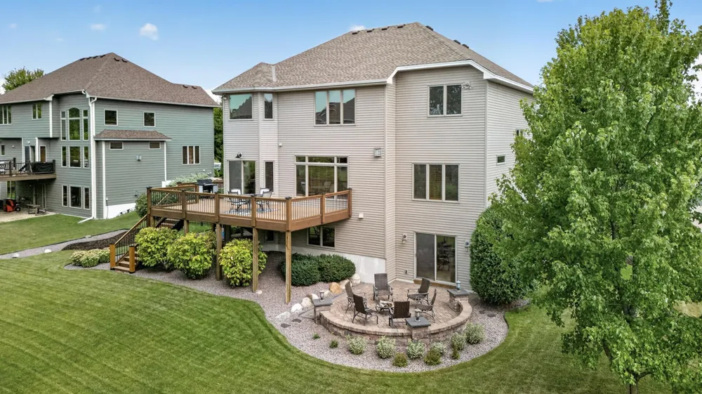 17701 76th Avenue Maple Grove, MN 55311