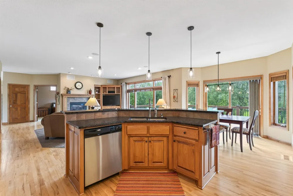 17701 76th Avenue Maple Grove, MN 55311