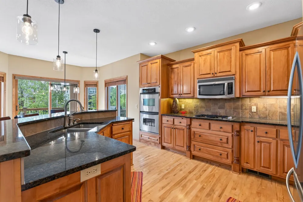 17701 76th Avenue Maple Grove, MN 55311