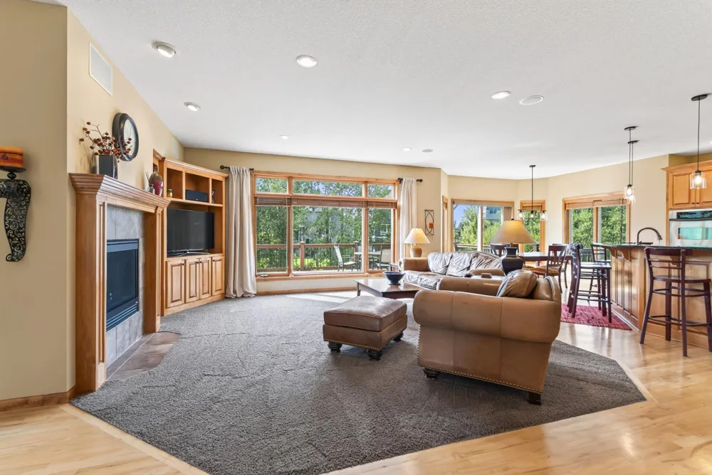17701 76th Avenue Maple Grove, MN 55311